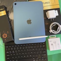 256gb Apple IPad 10th Generation (10.9” Liquid Retina / 2022 model) with pen, keyboard, case & Accessories (warranty 2026) 