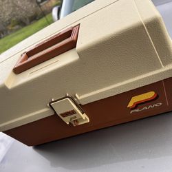 Tackle tackle box with gear