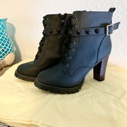 Bai Friou Ankle Boot NEW