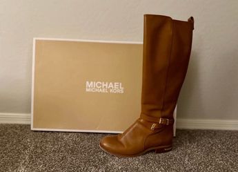 Michael Kors , 7.5 size, asking $35, Cave Creek Rd & Tatum Blvd