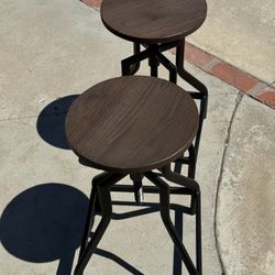 2 Rustic Industrial Metal Stools With Wooden Seats Kitchen Garage 