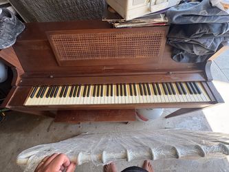 Free Acrosonic Upright Piano