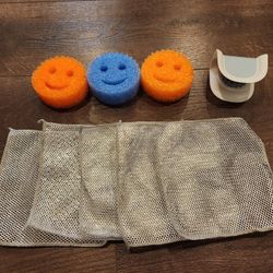 Kitchen cleaning tools - Non-Slip Blade Brush,3 Scrub Daddys, 5 durable dish washing mesh 