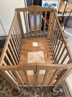 Wooden Folding Portable Crib
