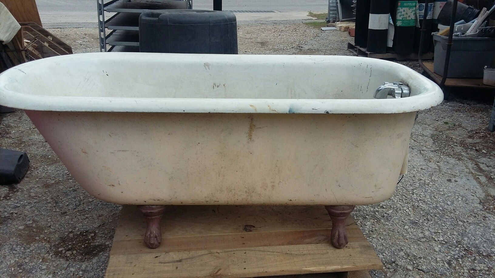 Antique Clawfoot tub