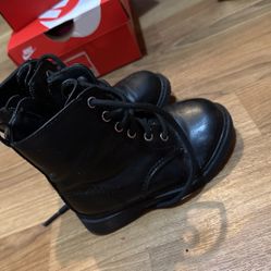 Toddler boots