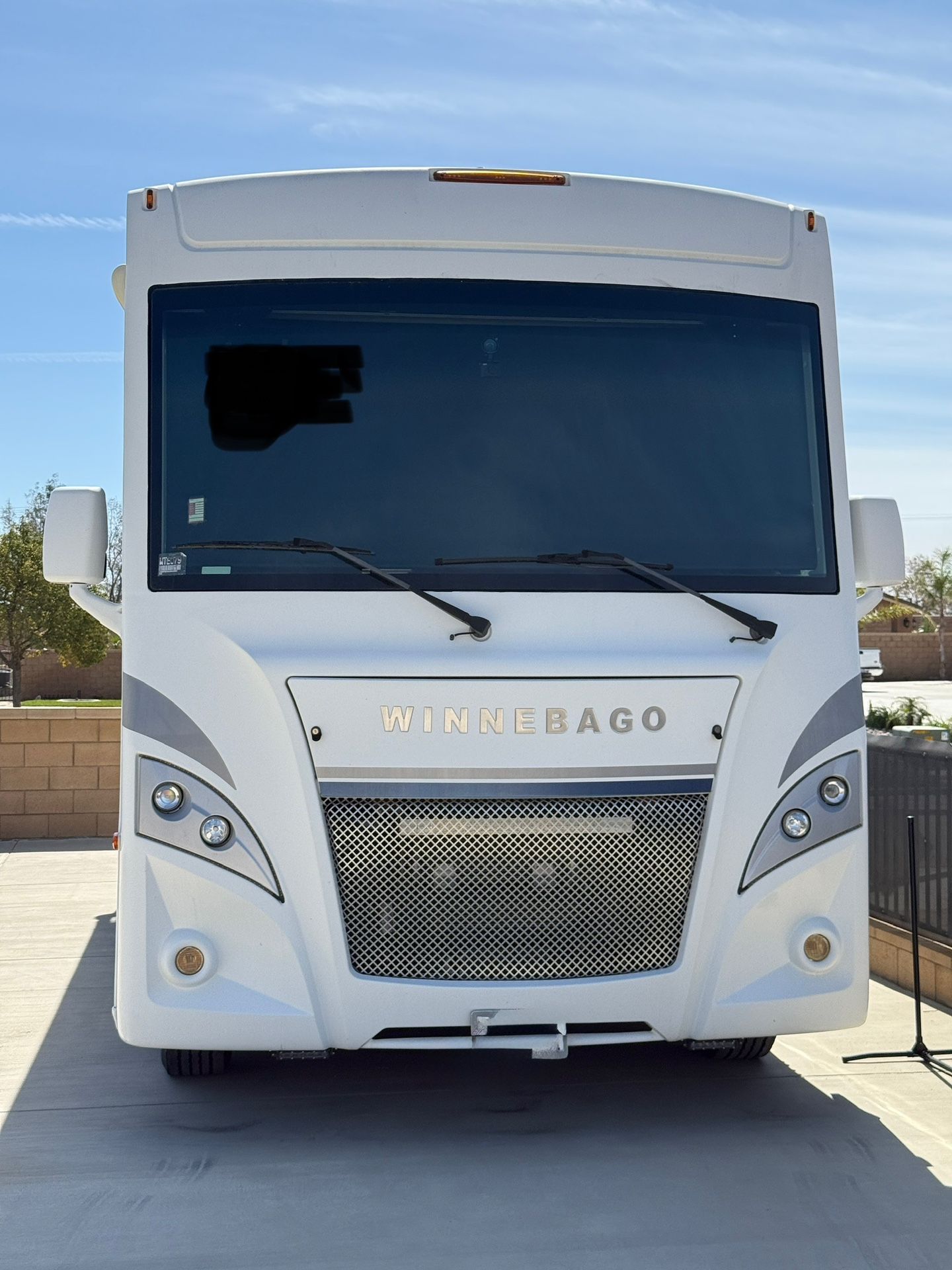Winnebago Intent Class A Gas motorhome 26M