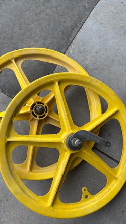 Troxel Trakmaster Yellow BMX Mag Wheels Pair