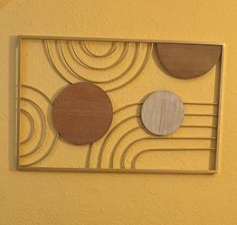Frame / metal decoration