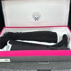 Women’s Black Sheep Suede Boots