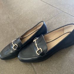 Loafers 