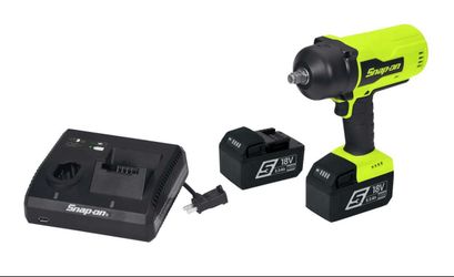 Snap-on 18V Cordless Impact Wrench Kit