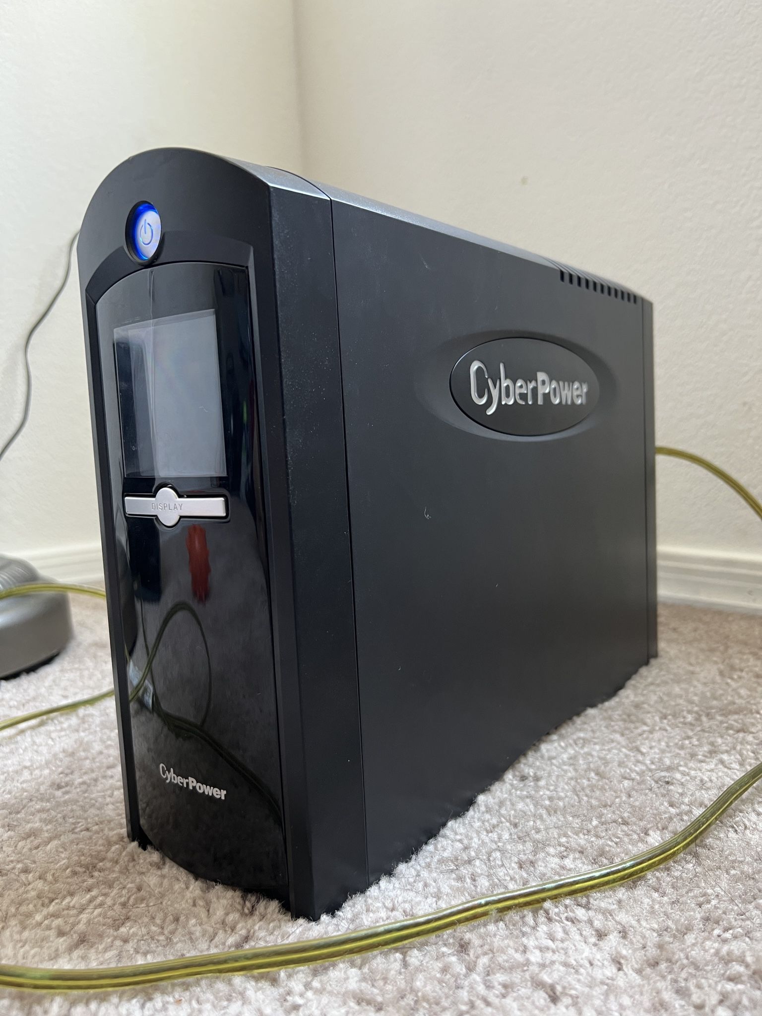 CyberPower CP-1350-AVR-LCD Intelligent UPS with LCD Diagnostics (CP1350AVRLCD)