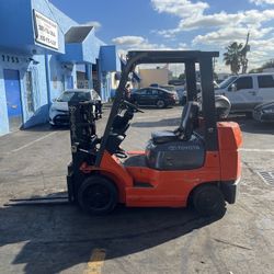 Toyota forklift Series 7 For Sale 