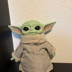 Life size Grogu Baby Yoda Mandalorian Plush / Plastic Doll Figure