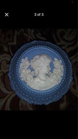 Blue Cameo Relief Trinket Box