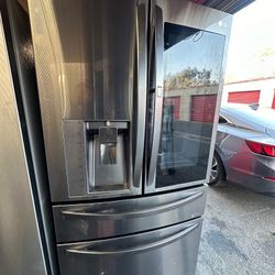 LG INSTAVIEW DOOR IN DOOR BLACK STAINLESS STEEL COUNTER DEPTH 4 DOOR SMART REFRIGERATOR WITH KNOCK KNOCK FEATURE 