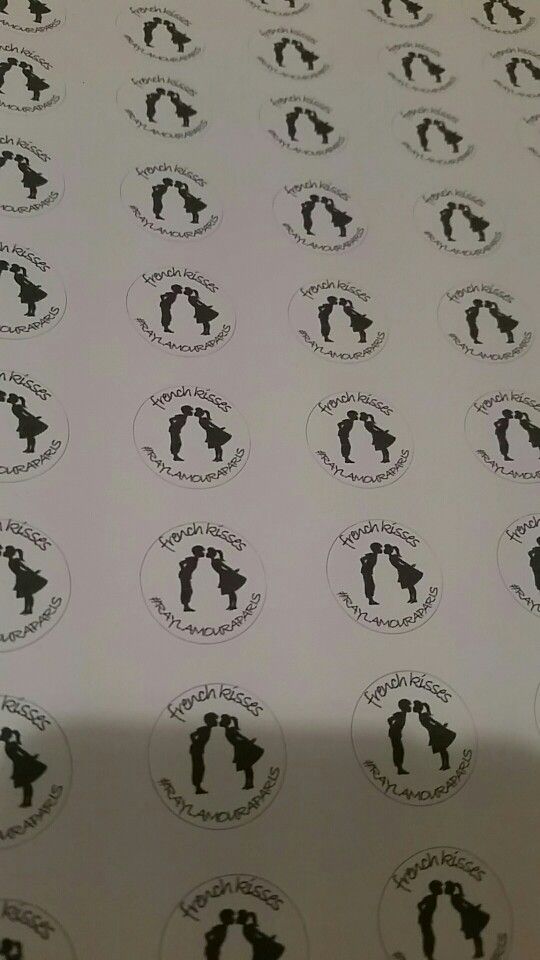 Personalized stickers, labels, or tags (hablo español)