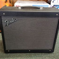 Fender Mustang GTX 100 Guitar Amp W/7 Button Footswitch Excellent!!!