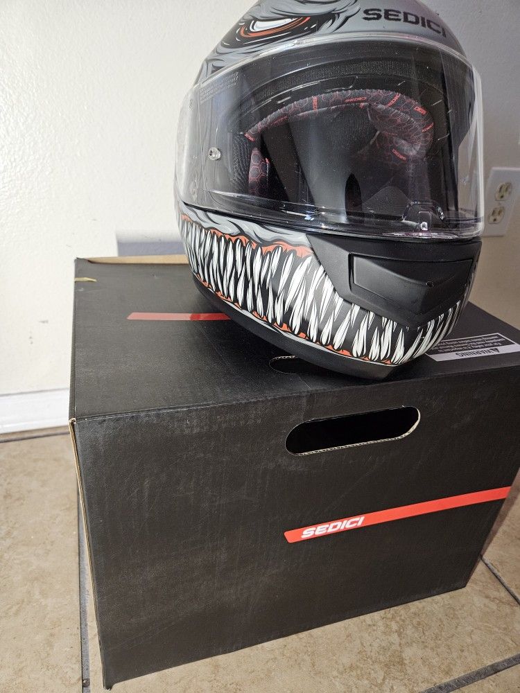 Sedici Strata II Animale Grey Medium