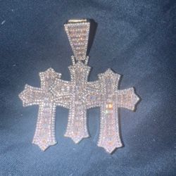  ✨ Bust Down Cross Pendant ✨