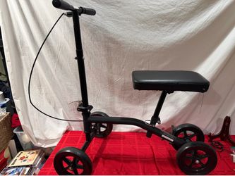 KNEE SCOOTER GREAT FOR FOOT OR ANKLE SURGERY