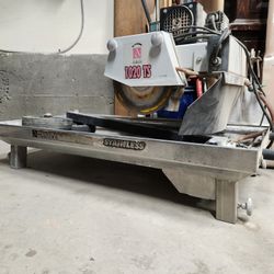 Daltile Tile Saw