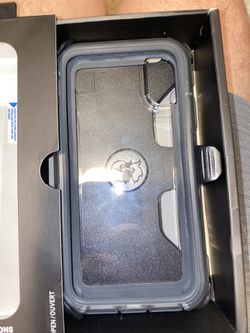 iPhone X Pelican Voyager case w/ Holster
