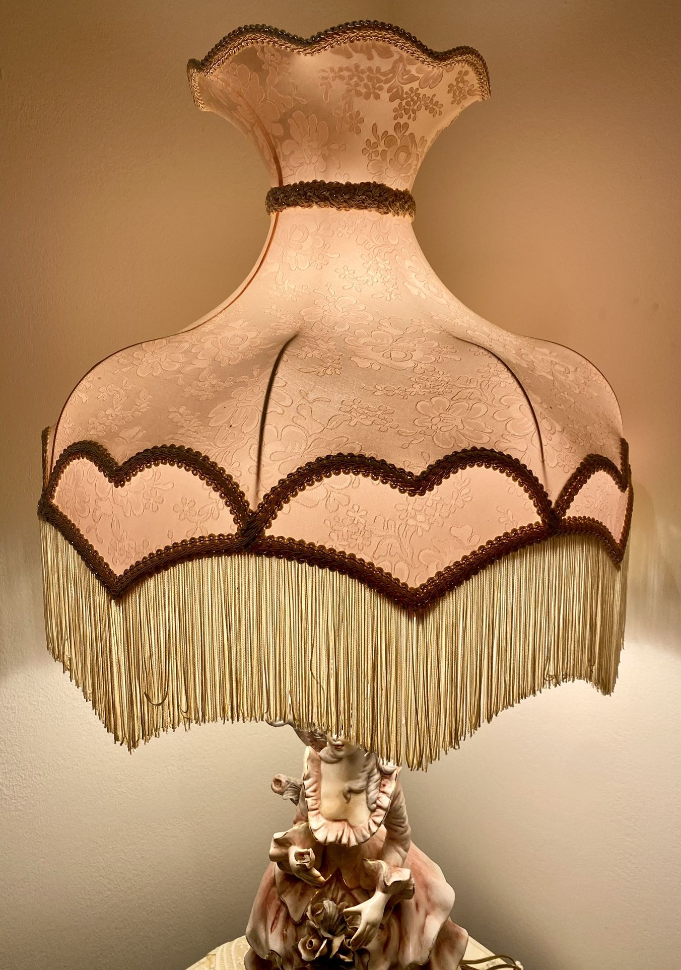 Vintage Italian Porcelain Lamp