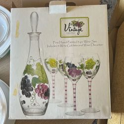 New Wine decanter And Glasses
