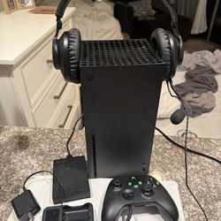 Xbox series X 1tb with JBL headset one controller and seagate 4tb external storage