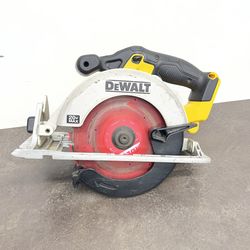 DEWALT 20V MAX Circular Saw DCS391