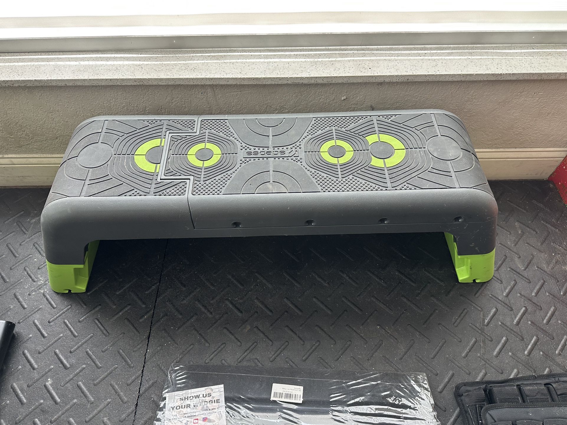 Escape Exercise Bench