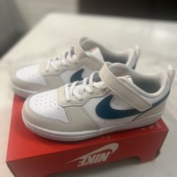 Nike Court Boroughs - Size 3y - Phantom white