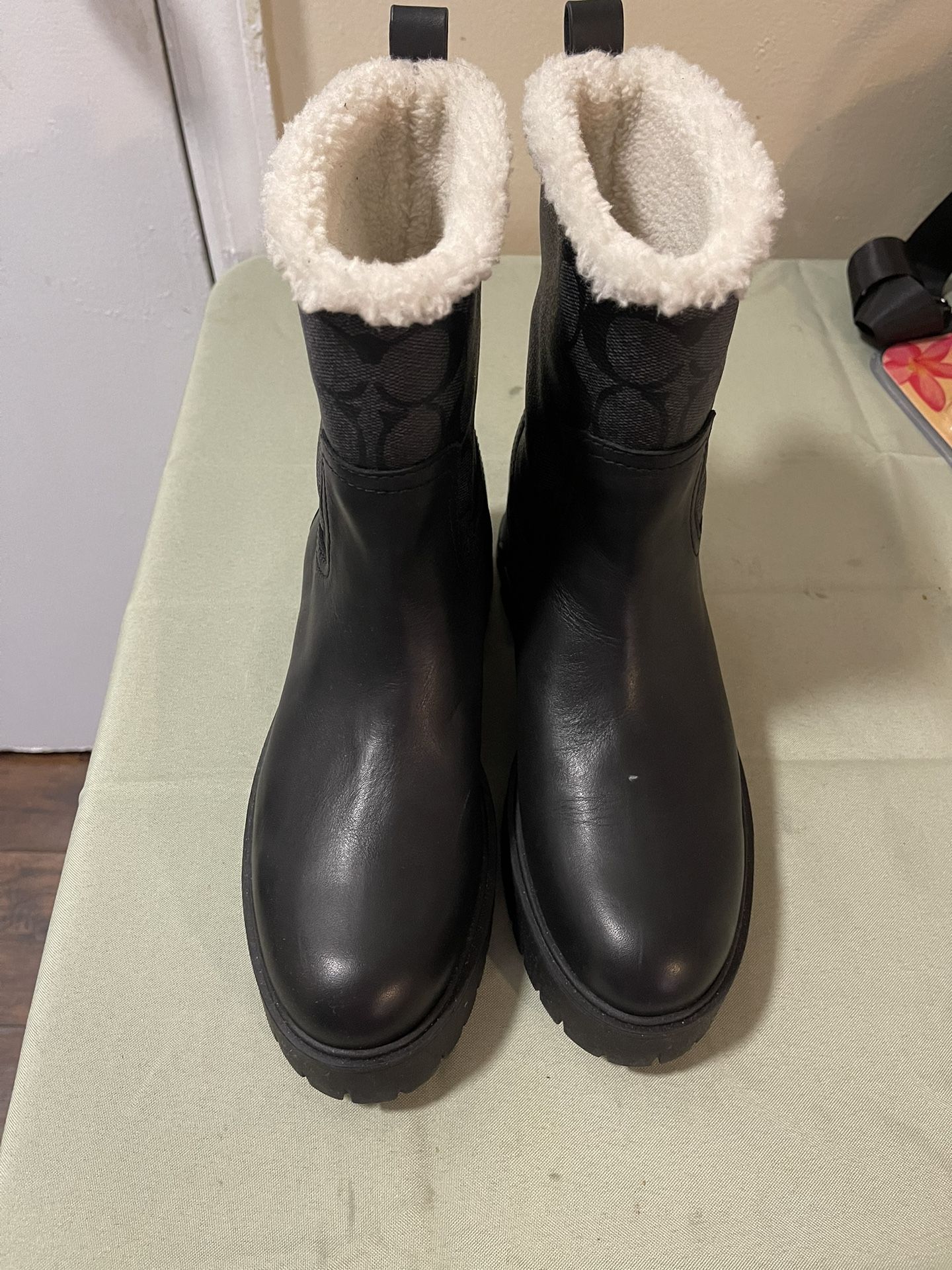 Coach Boots New Size 8