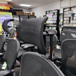 Atlas Headrest Aeron