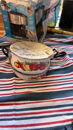 Enamel Pot with Lid Apple Print
