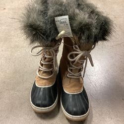 Used Sorel Joan Of Arctic Womens Waterproof Boot - Size 10 (Read Description)