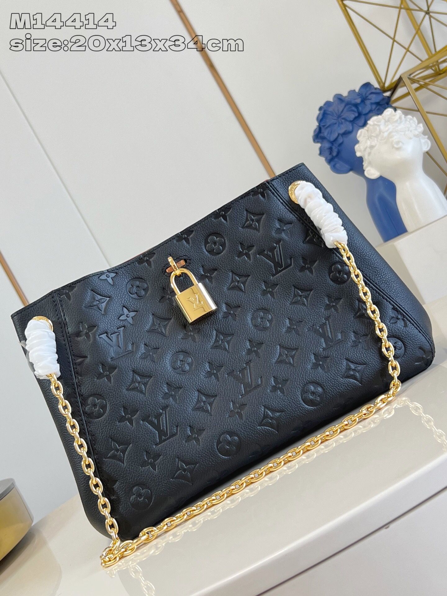 Classic and casual fashion bags