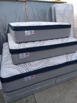 Full Size Mattress Pillow Top 12"     New Mattress In a plastic sealed