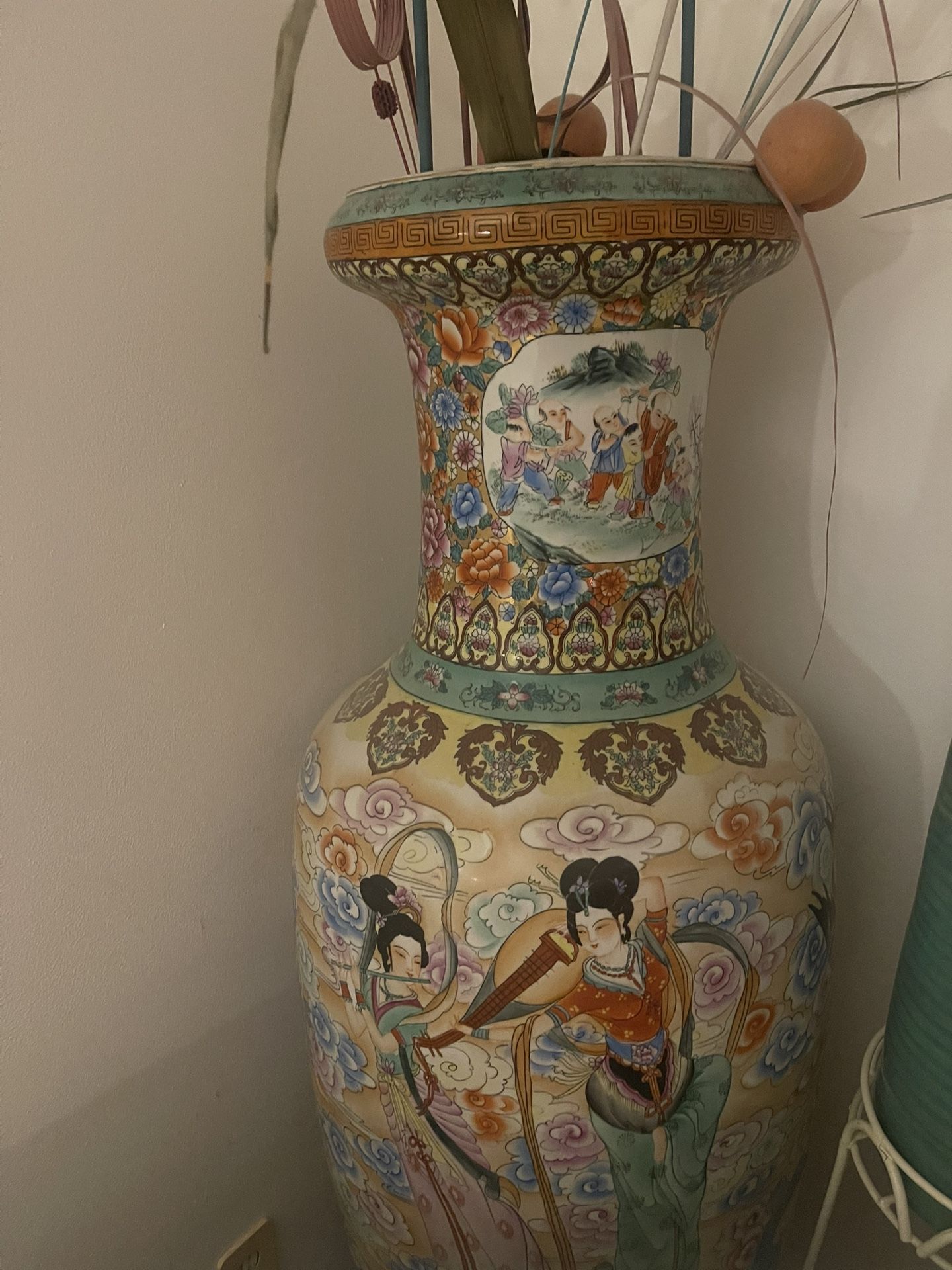 Beautiful Hand painted Vase