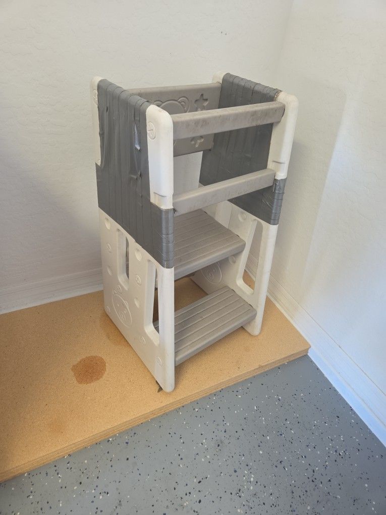 Toddler Kitchen Counter Tower