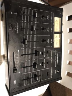 REALISTIC STEREO MIXING CONSOLE