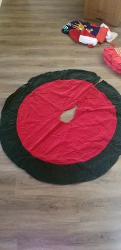 Christmas tree skirt