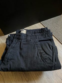 Wrangler’s Black Cargo Pant