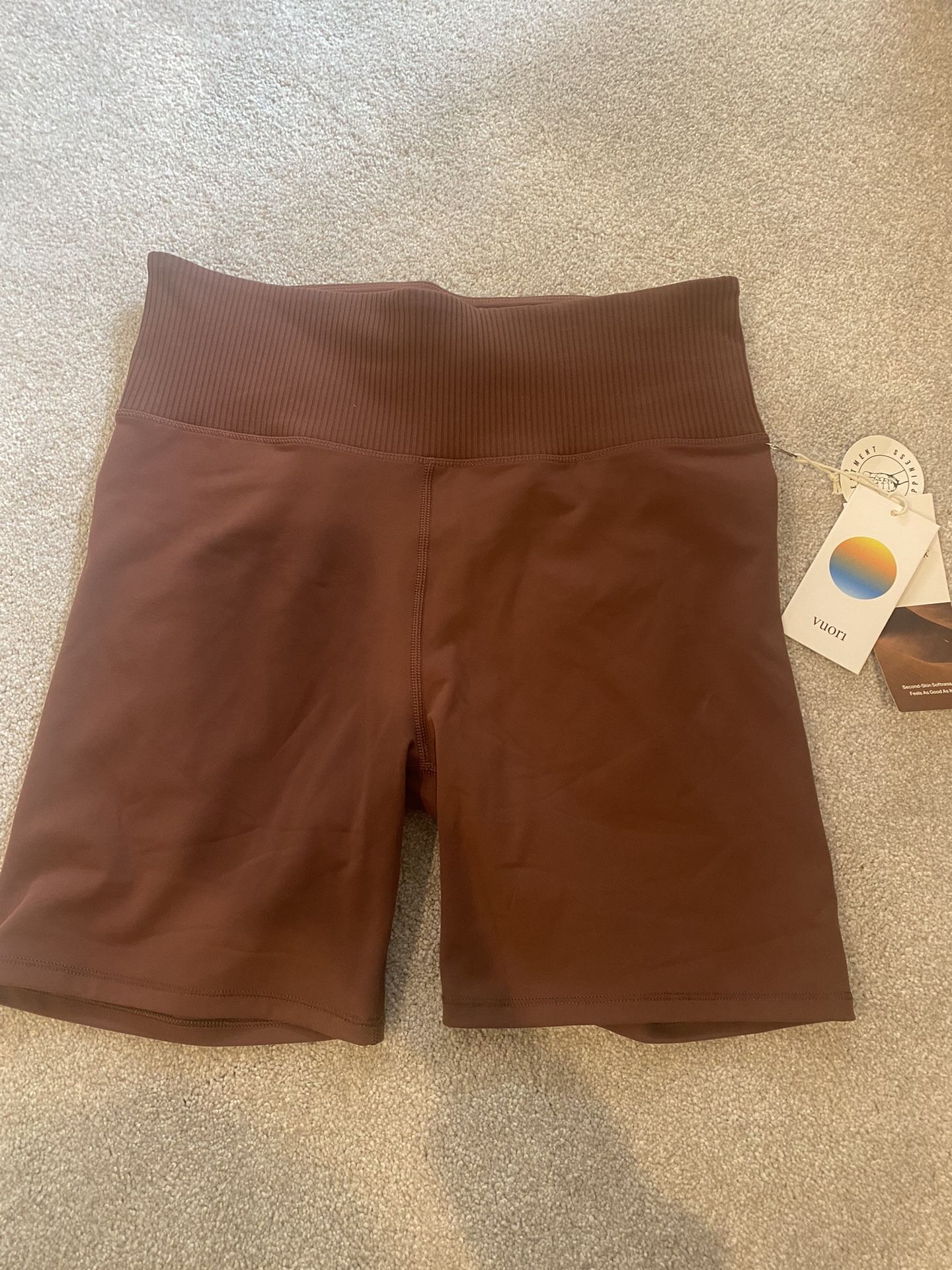 Vuori Shorts