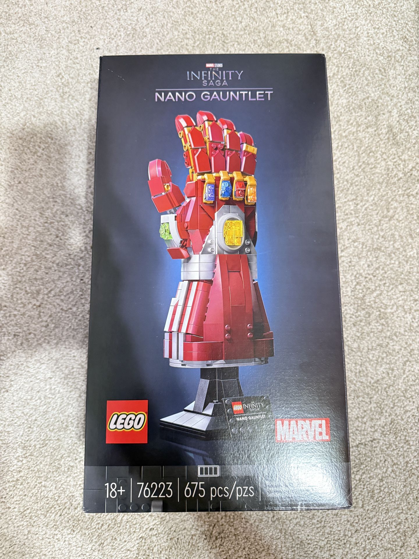 LEGO Marvel Nano Gauntlet, Iron Man Model with Infinity Stones