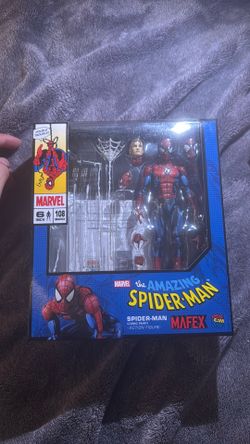 Mafex spiderman  108