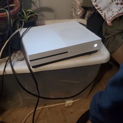 Xbox One S (Digital)