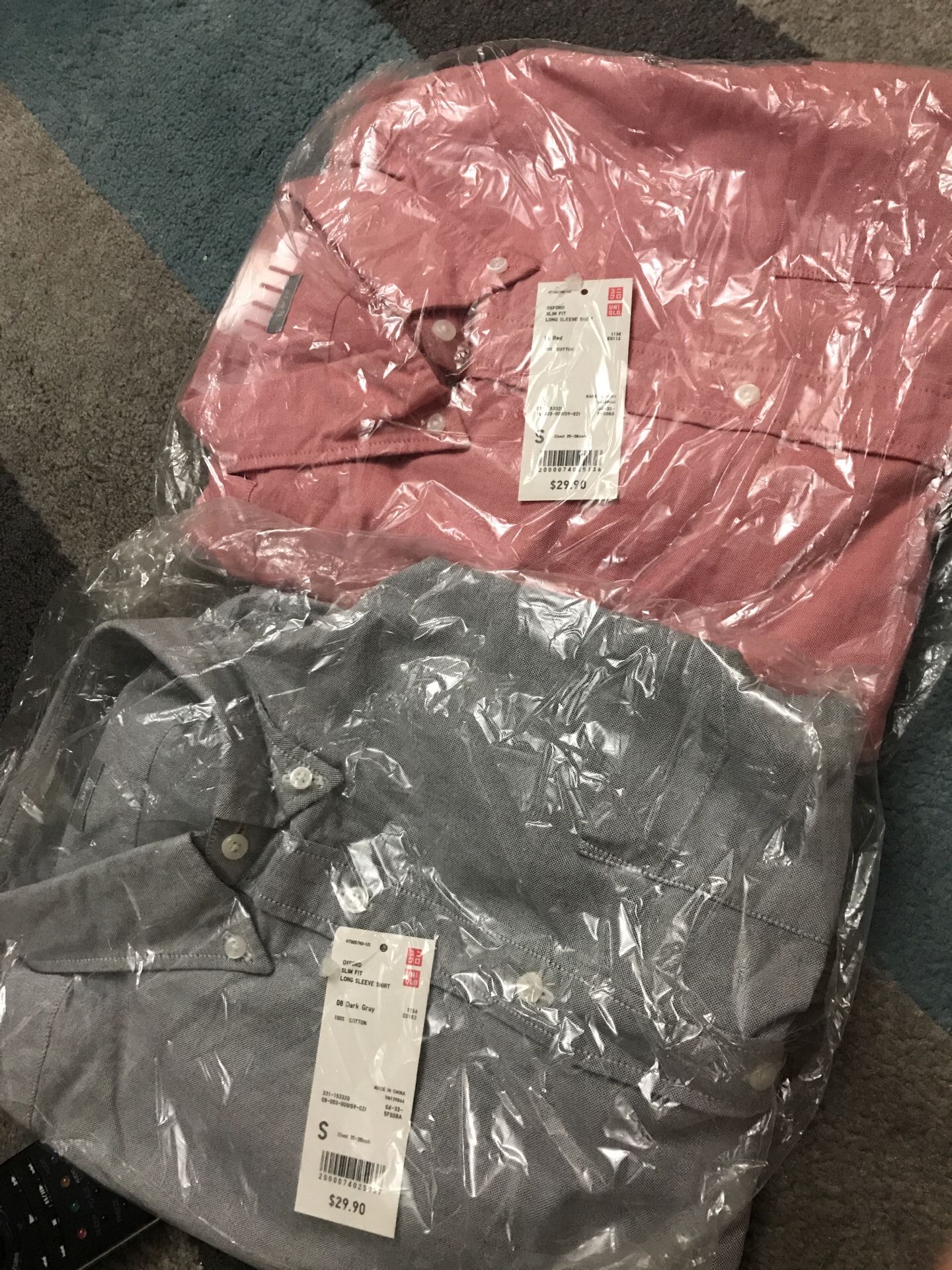 Uniqlo slim fit oxford long sleeve shirts size small
